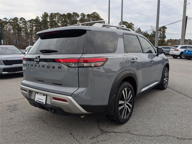 2024 Nissan Pathfinder Platinum