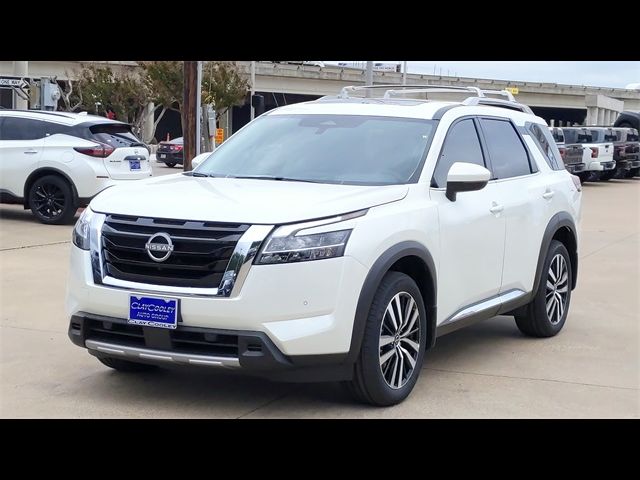 2024 Nissan Pathfinder Platinum