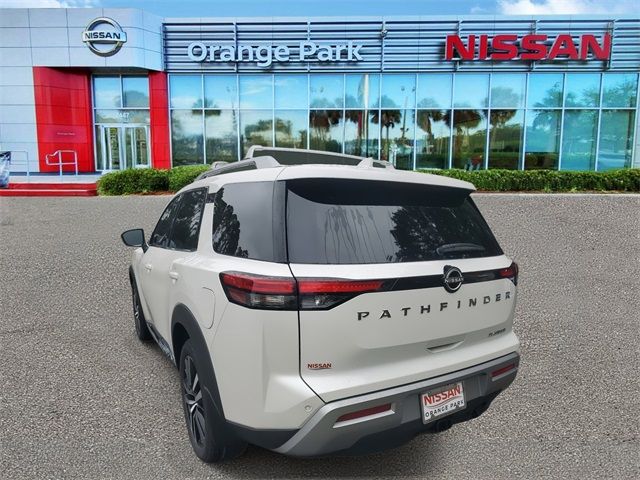 2024 Nissan Pathfinder Platinum