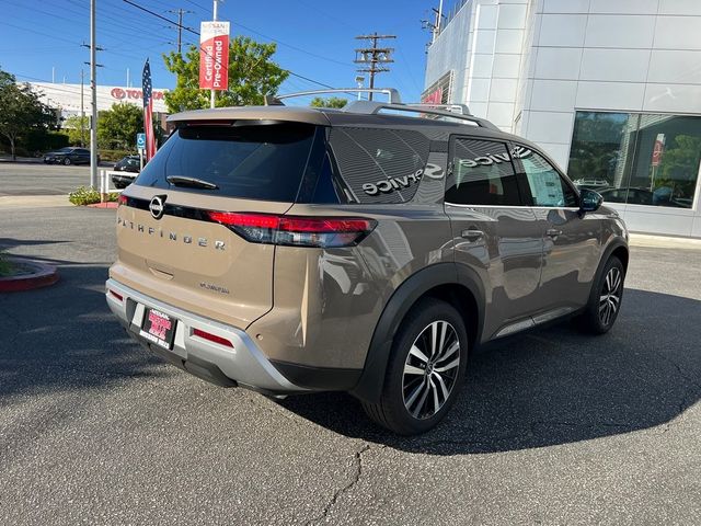 2024 Nissan Pathfinder Platinum