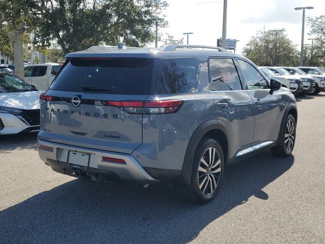 2024 Nissan Pathfinder Platinum