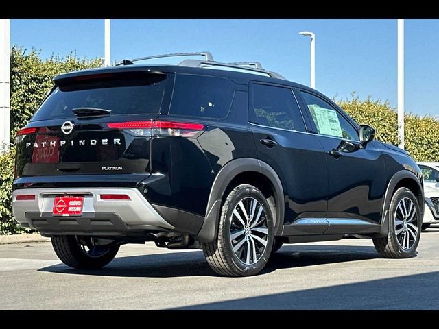 2024 Nissan Pathfinder Platinum