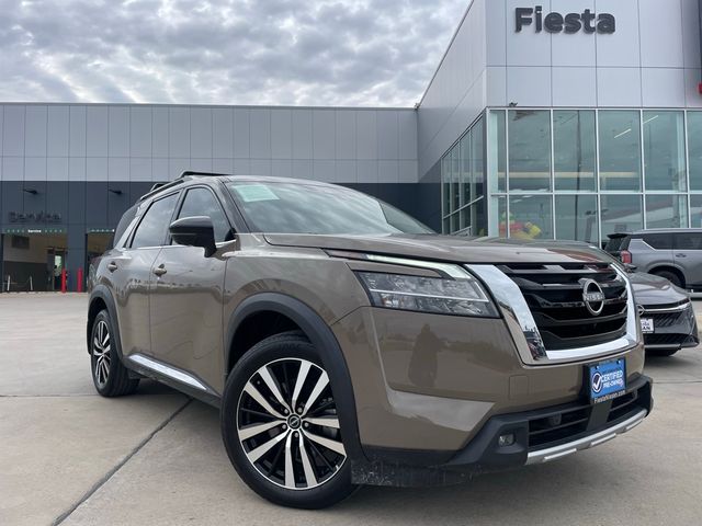 2024 Nissan Pathfinder Platinum