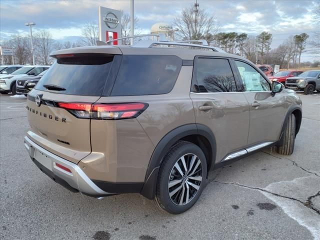 2024 Nissan Pathfinder Platinum