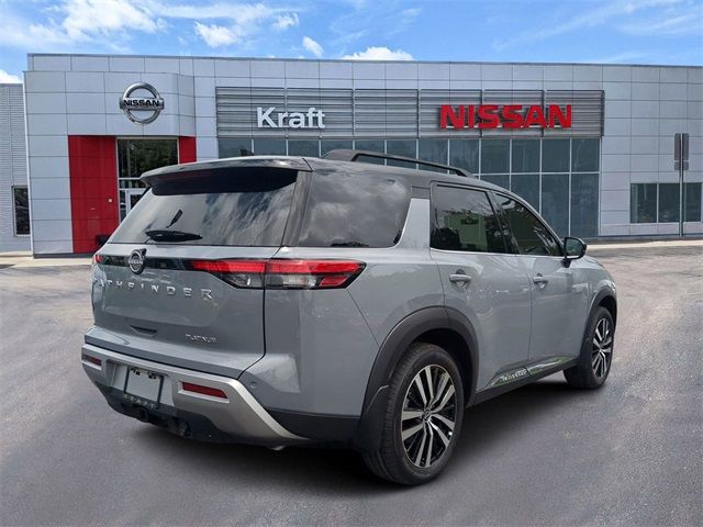 2024 Nissan Pathfinder Platinum