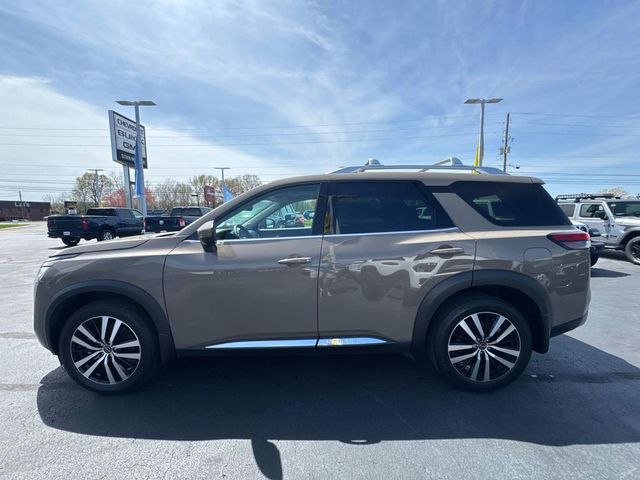 2024 Nissan Pathfinder Platinum