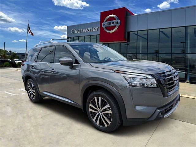 2024 Nissan Pathfinder Platinum