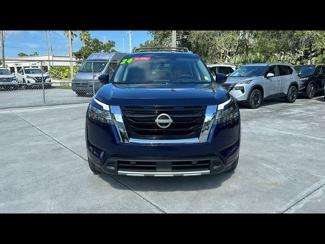 2024 Nissan Pathfinder Platinum