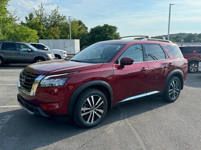 2024 Nissan Pathfinder Platinum