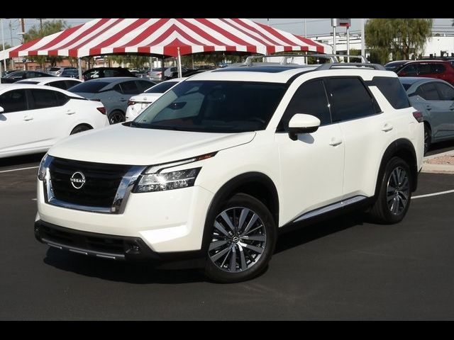 2024 Nissan Pathfinder Platinum