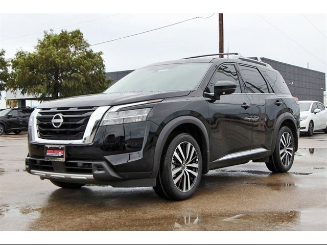 2024 Nissan Pathfinder Platinum