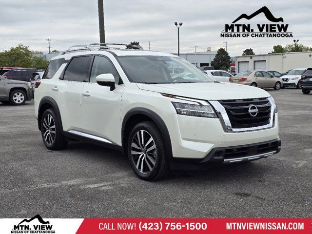 2024 Nissan Pathfinder Platinum