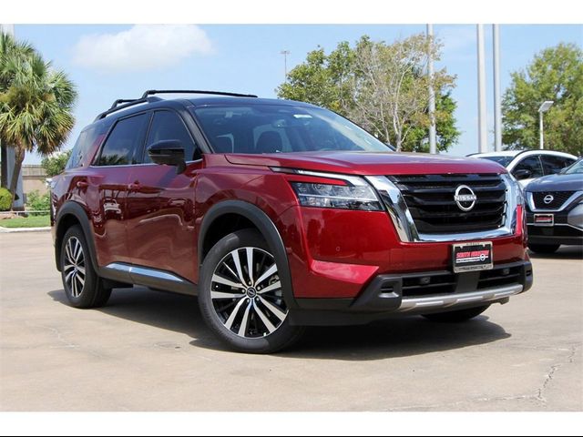 2024 Nissan Pathfinder Platinum