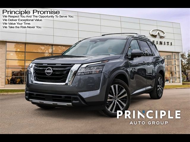 2024 Nissan Pathfinder Platinum