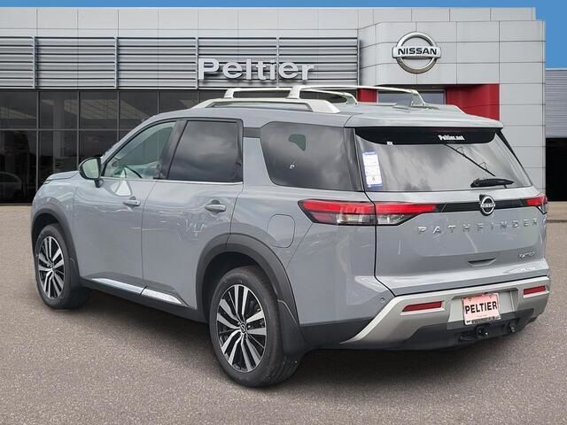 2024 Nissan Pathfinder Platinum