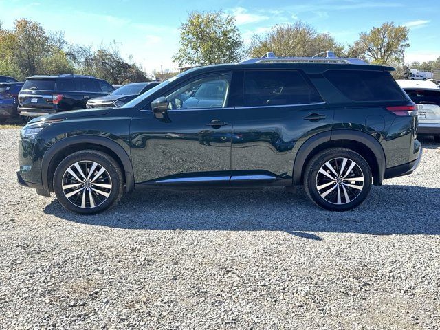 2024 Nissan Pathfinder Platinum