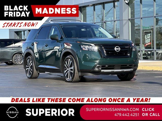 2024 Nissan Pathfinder Platinum