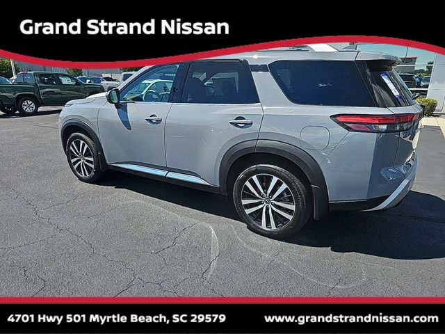 2024 Nissan Pathfinder Platinum