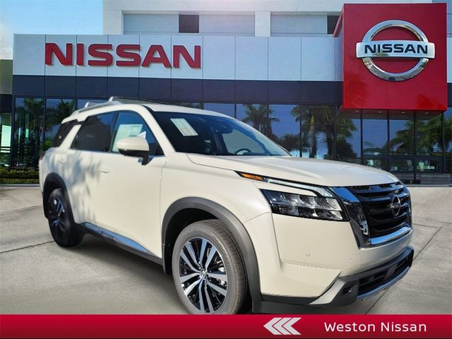 2024 Nissan Pathfinder Platinum