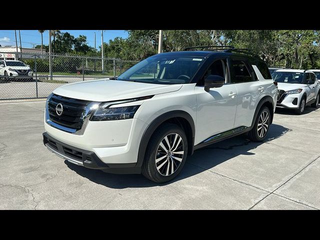 2024 Nissan Pathfinder Platinum