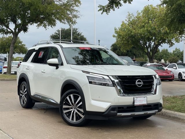 2024 Nissan Pathfinder Platinum