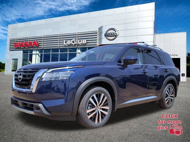 2024 Nissan Pathfinder Platinum