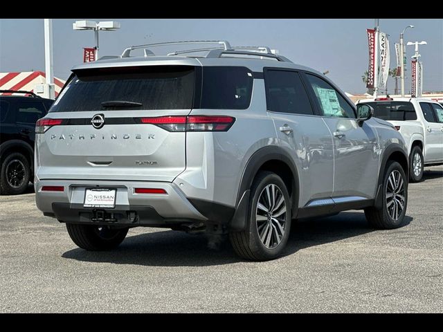 2024 Nissan Pathfinder Platinum