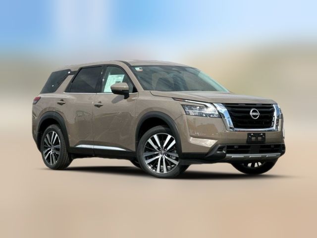 2024 Nissan Pathfinder Platinum