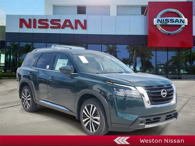 2024 Nissan Pathfinder Platinum