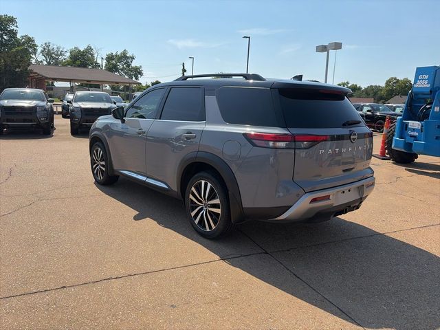 2024 Nissan Pathfinder Platinum