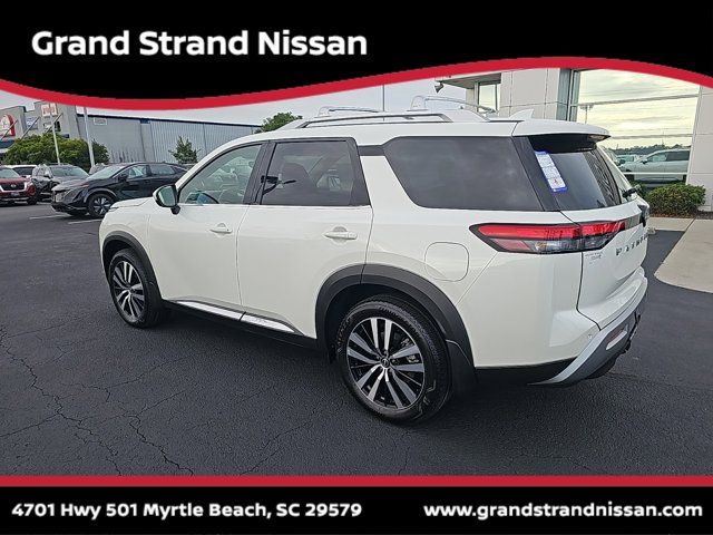 2024 Nissan Pathfinder Platinum