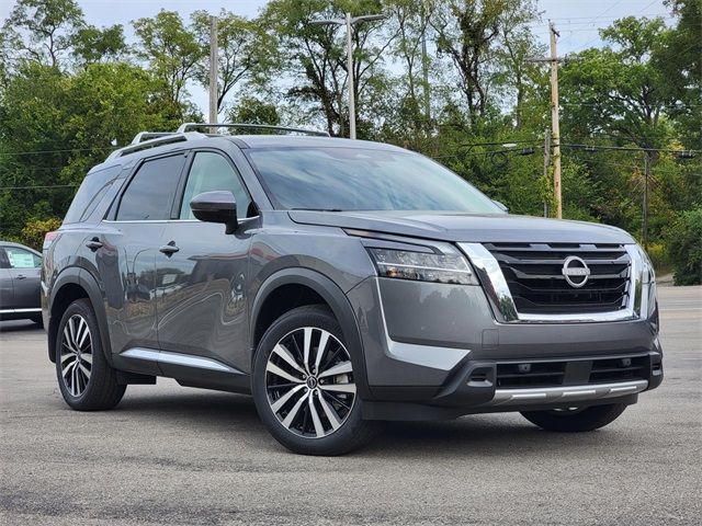 2024 Nissan Pathfinder Platinum