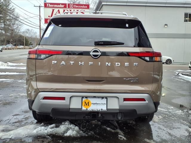 2024 Nissan Pathfinder Platinum