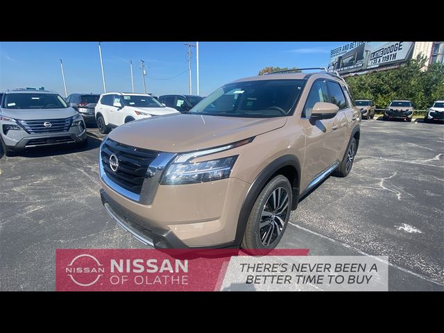 2024 Nissan Pathfinder Platinum