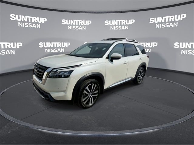 2024 Nissan Pathfinder Platinum