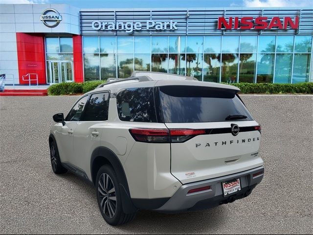 2024 Nissan Pathfinder Platinum