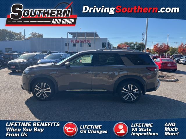 2024 Nissan Pathfinder Platinum