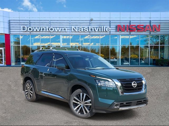 2024 Nissan Pathfinder Platinum