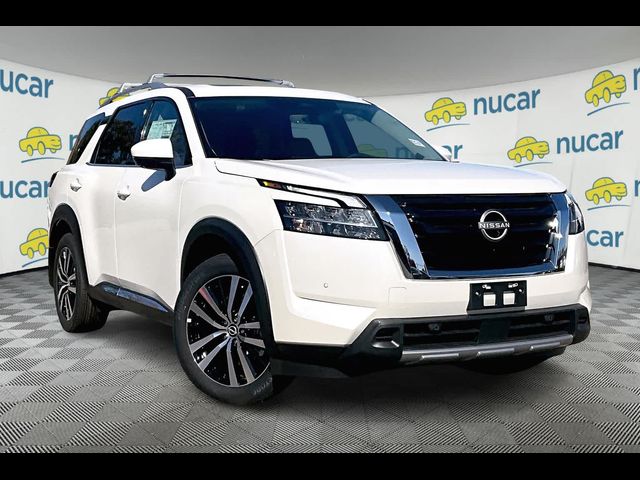 2024 Nissan Pathfinder Platinum