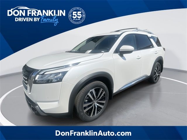 2024 Nissan Pathfinder Platinum