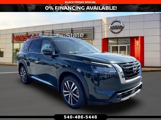 2024 Nissan Pathfinder Platinum