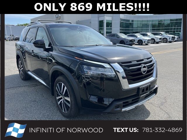 2024 Nissan Pathfinder Platinum