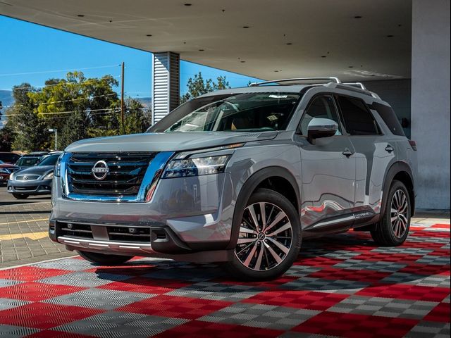 2024 Nissan Pathfinder Platinum