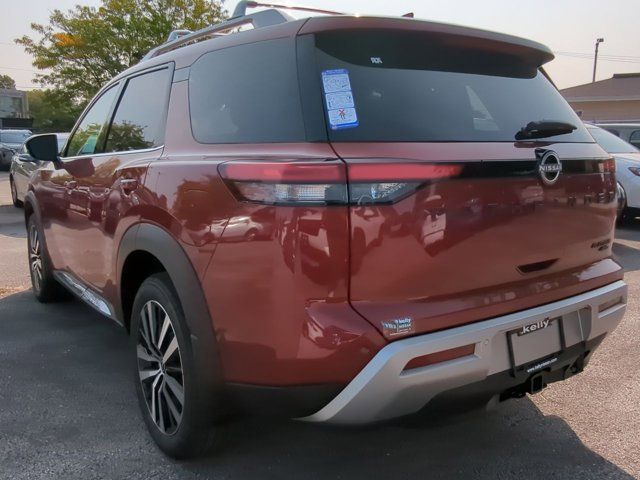 2024 Nissan Pathfinder Platinum