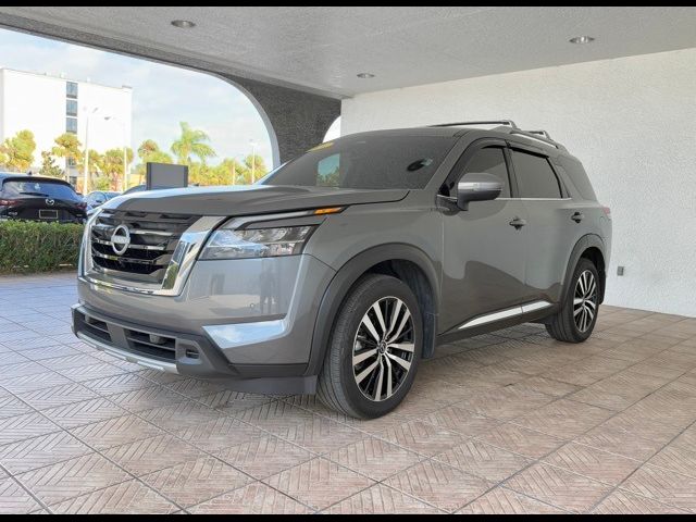 2024 Nissan Pathfinder Platinum