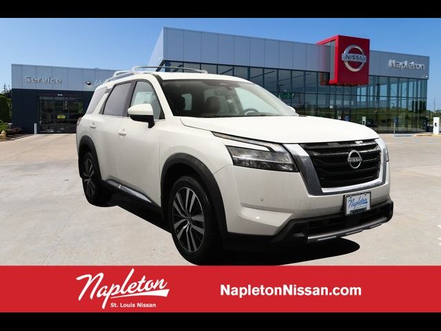 2024 Nissan Pathfinder Platinum