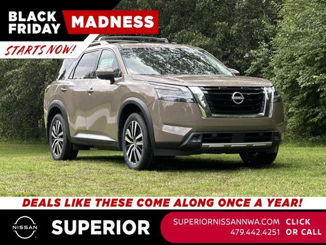 2024 Nissan Pathfinder Platinum