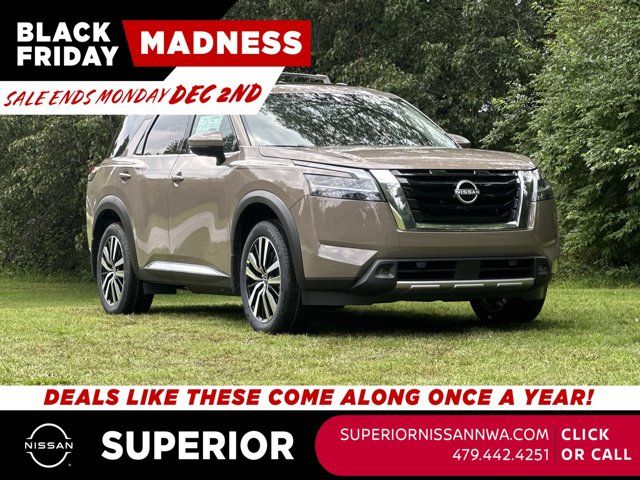 2024 Nissan Pathfinder Platinum