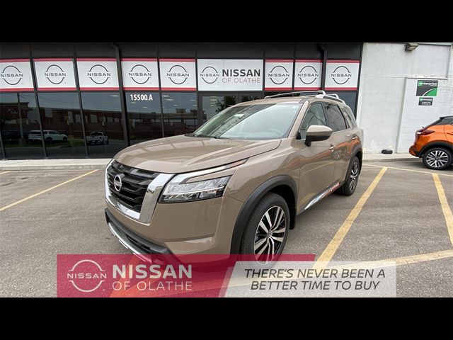 2024 Nissan Pathfinder Platinum