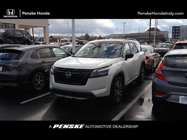 2024 Nissan Pathfinder Platinum